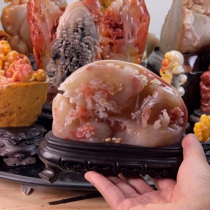 寿山石笑指山林别有洞天