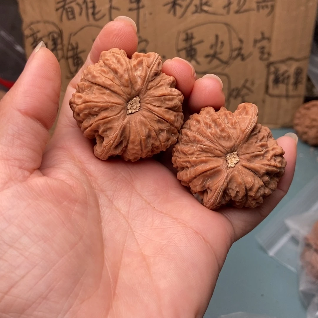 (***)吊坠文玩核桃血麒麟120