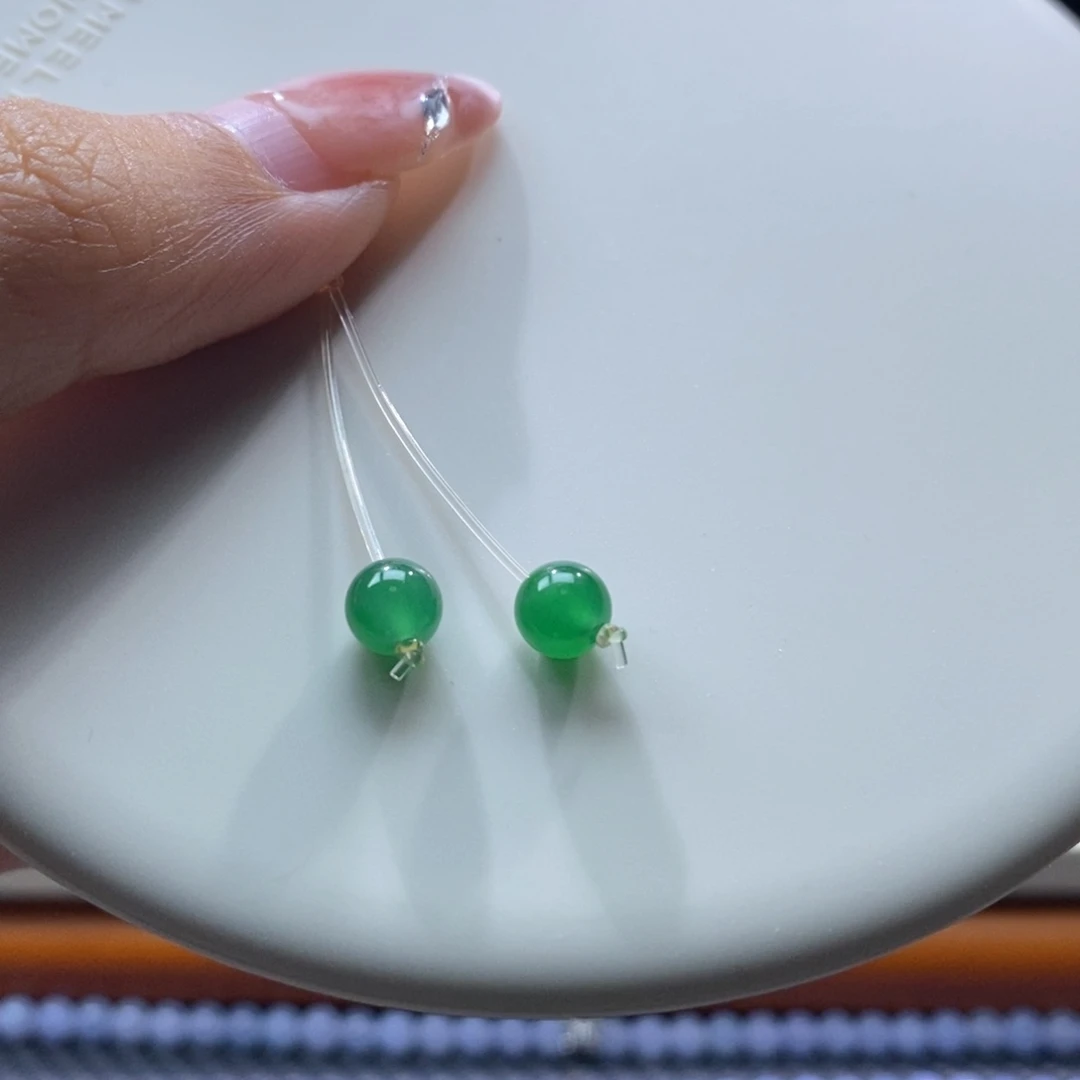翡翠未镶嵌颈饰翡翠冰满绿小珠一对6+mm