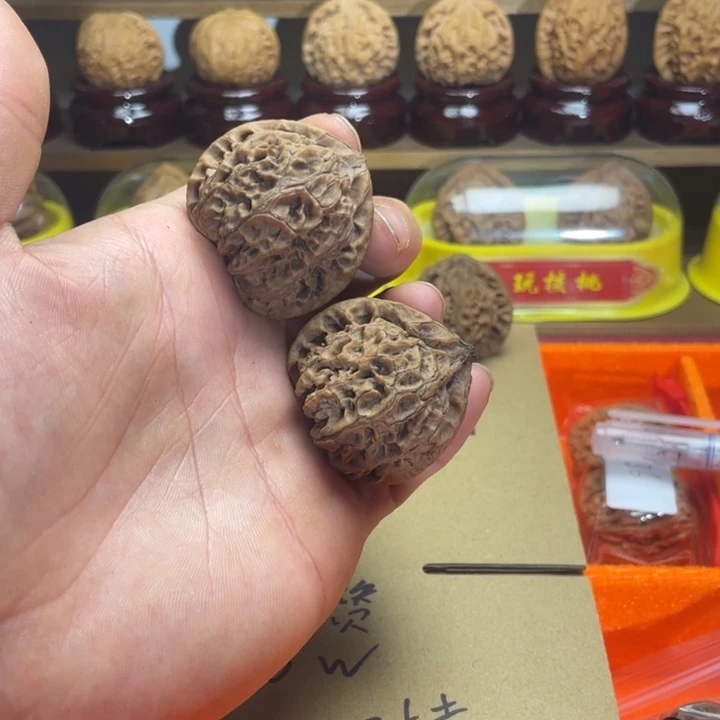 文玩核桃吊坠文玩核桃宫灯