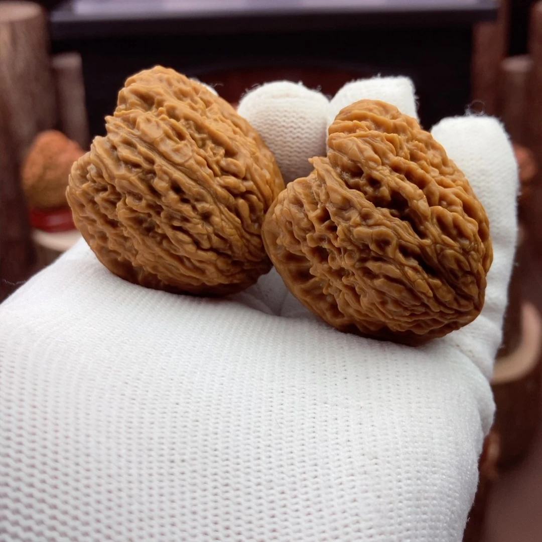 文玩核桃吊坠金蟾穿云箭36.8.35.38.38.8克