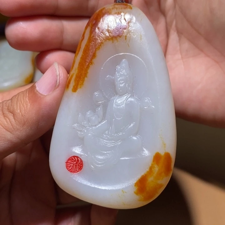 和田玉未镶嵌颈饰