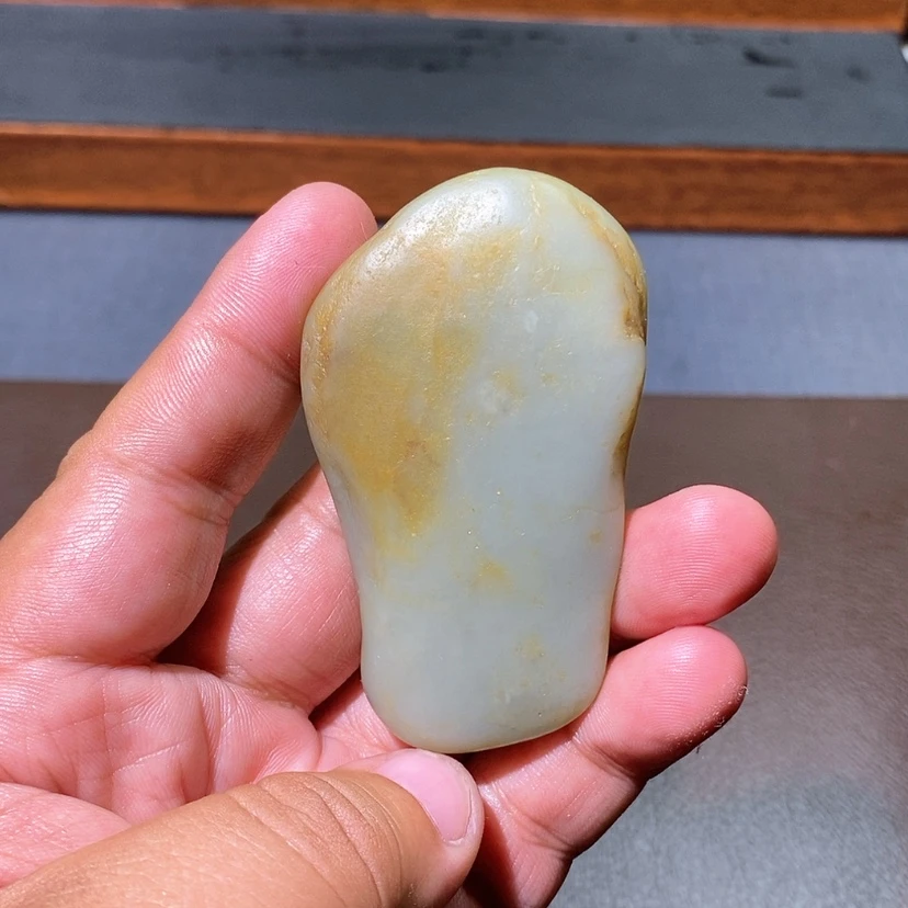 【闪购商品】和田玉未镶嵌颈饰抖**玩