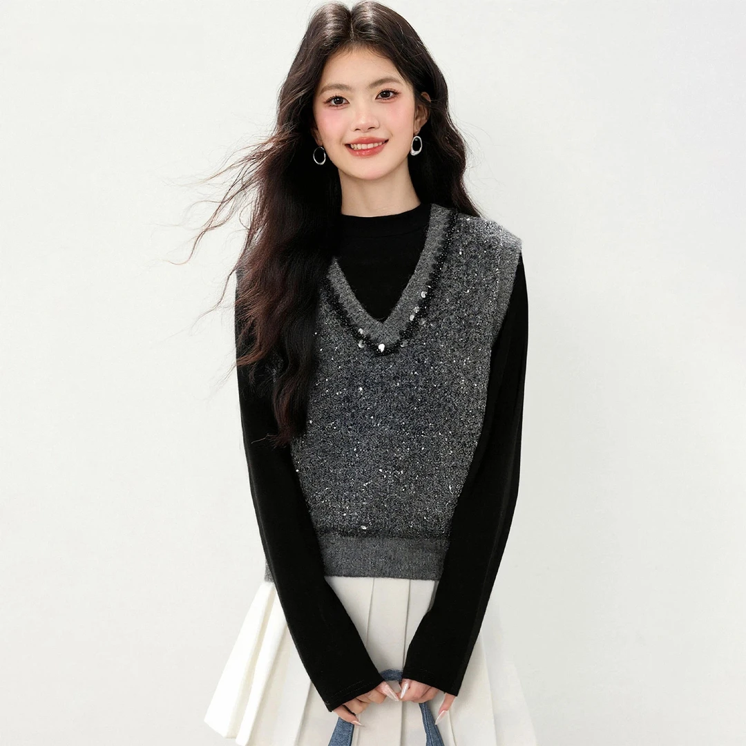 2025新款时髦高级感亮片钉珠马甲针织衫秋冬坎肩内搭叠穿宽松上衣