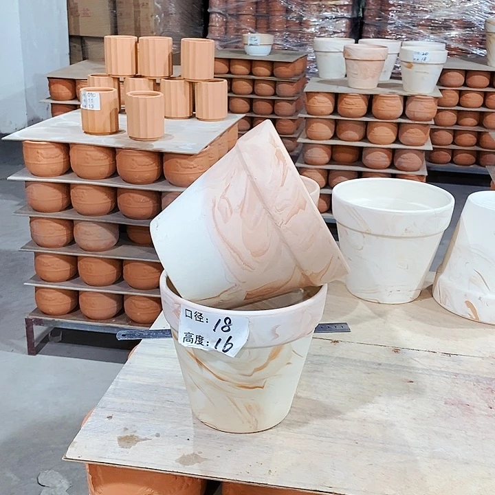 红陶玛奇朵18×16两个