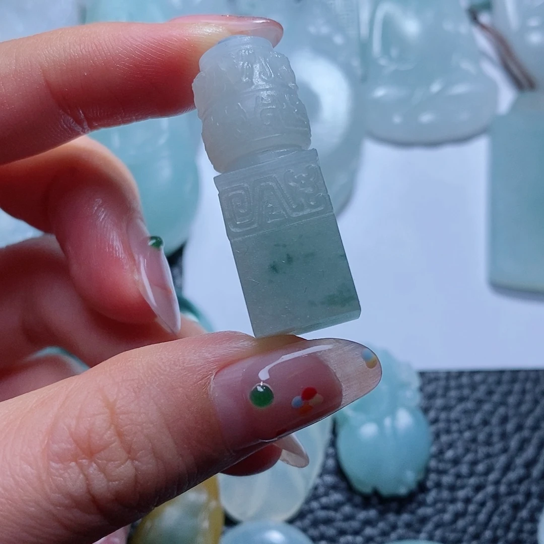 定制翡翠未镶嵌毛货付款后联系客服确认抛光