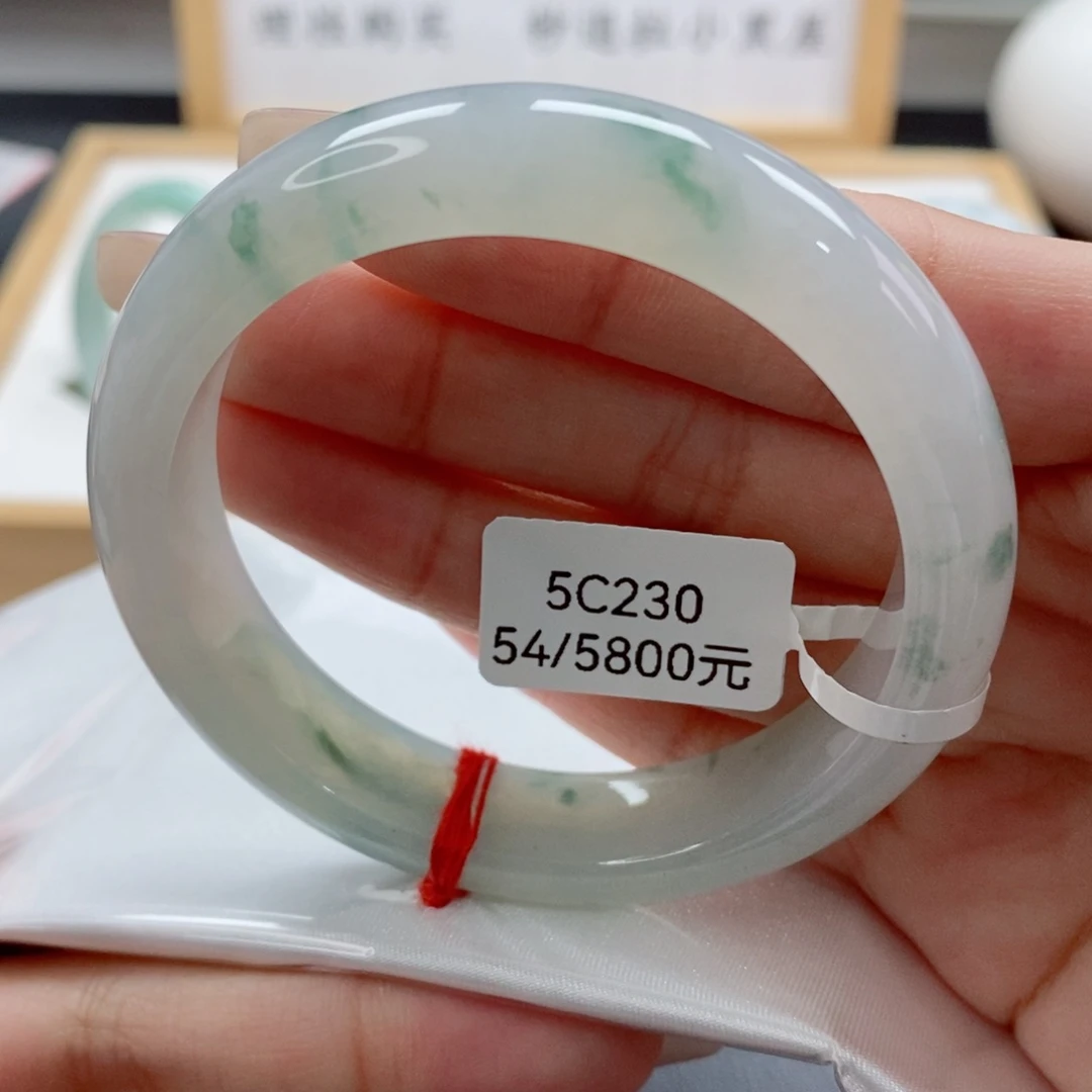 翡翠手镯未镶嵌天然A货翡翠手镯