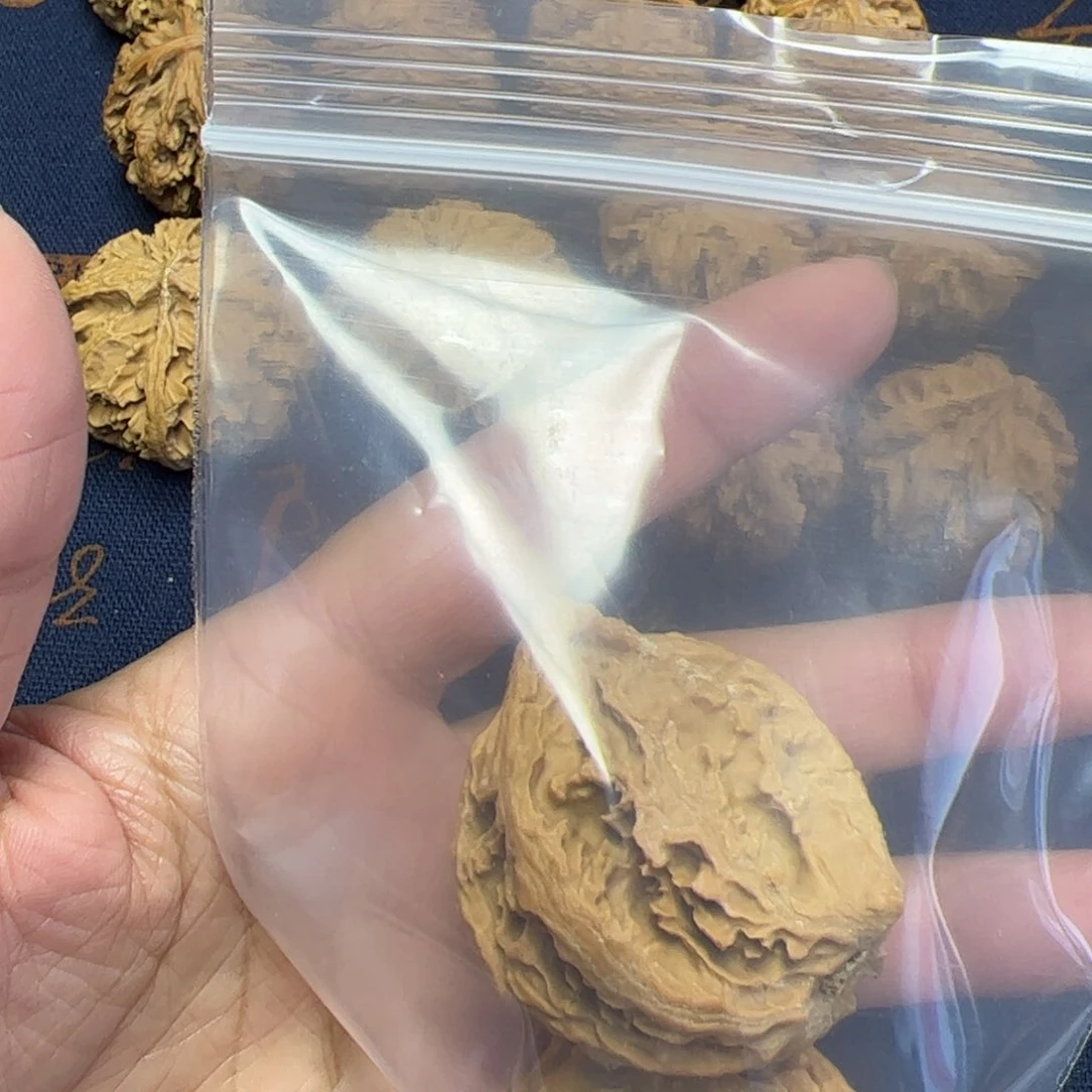 文玩核桃把件c*s秦岭野生植物核桃