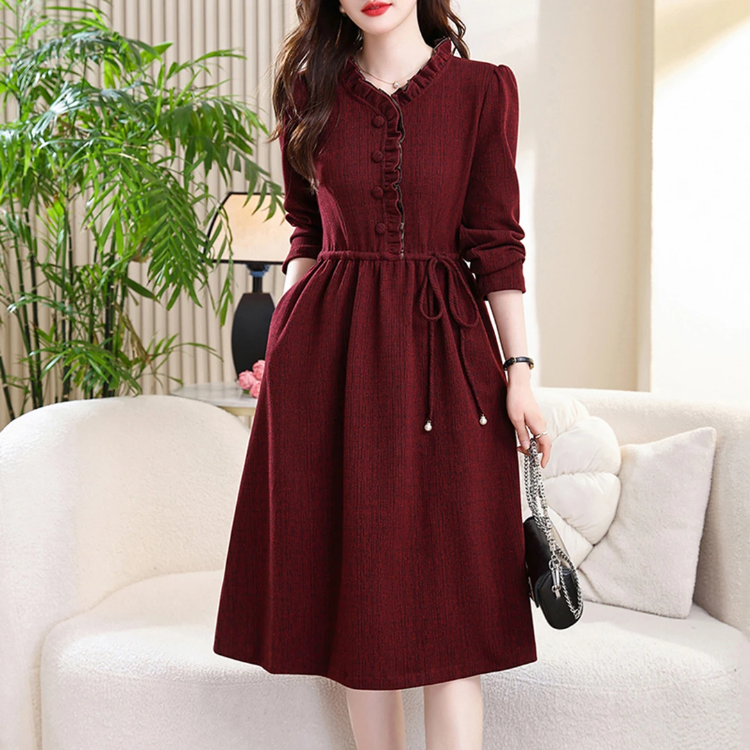 气质收腰酒红色长袖连衣裙女秋冬新款高级感v领减龄打底裙子