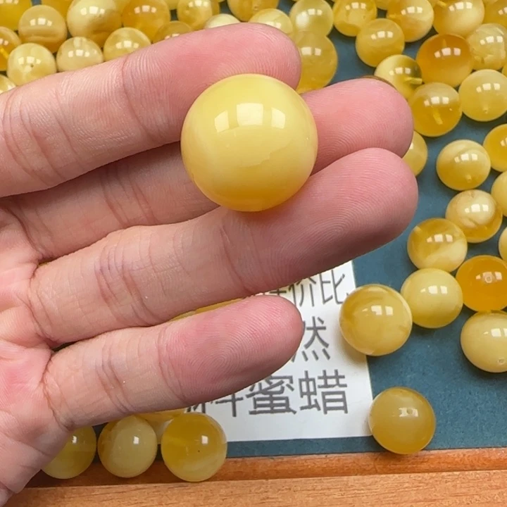 未镶嵌琥珀裸石天然274