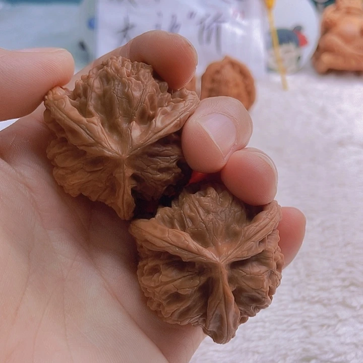 吊坠文玩核桃悠**得三棱