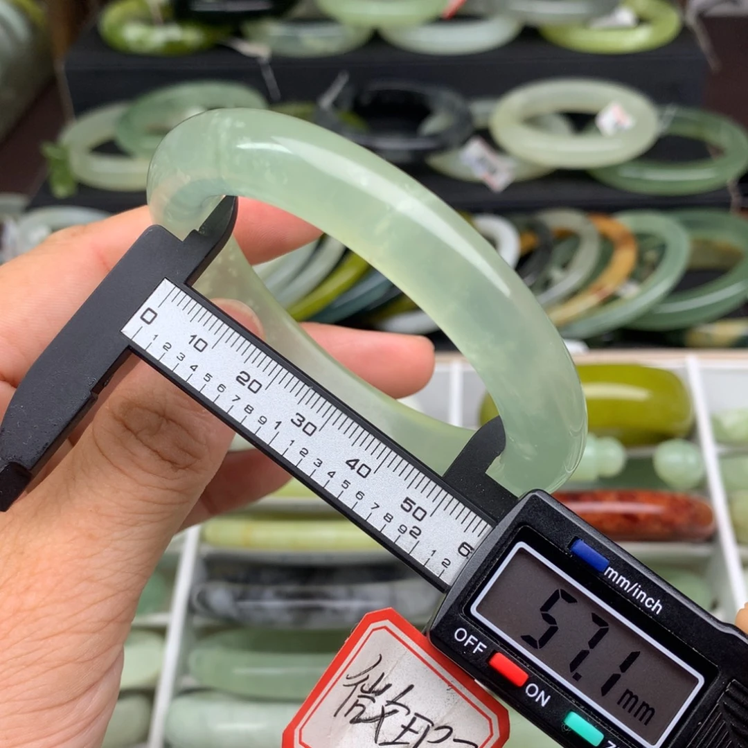 未镶嵌蛇纹石玉手镯702