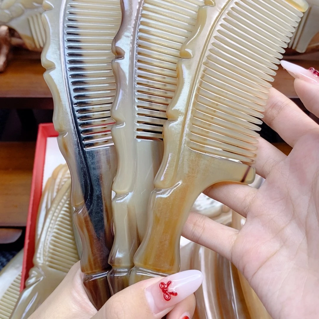 纯手工制作纯牛角梳子