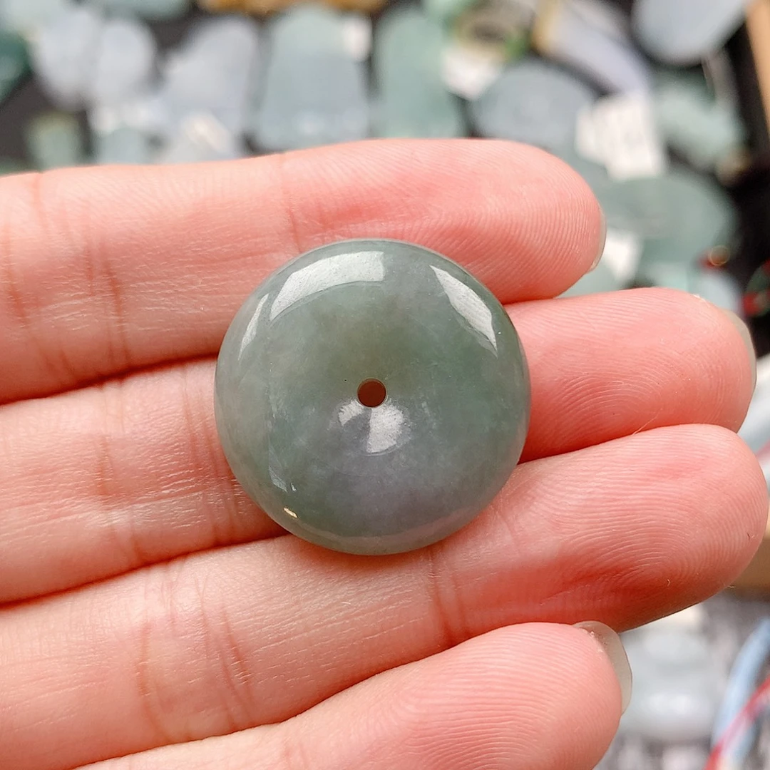 王***作翡翠未镶嵌吊坠(不含链)平安扣