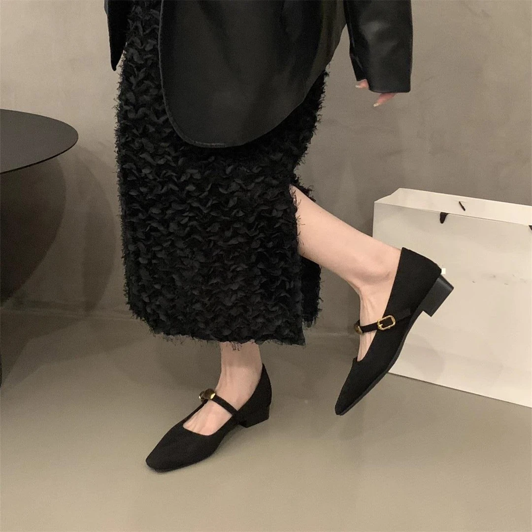 粗跟黑色鞋女鞋2025新款绒面浅口高跟鞋一字带复古百搭单鞋