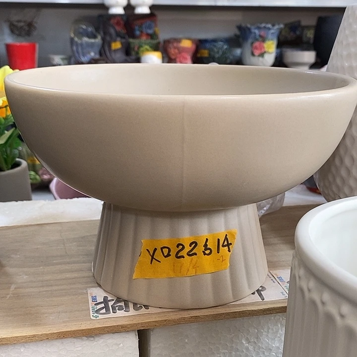 陶瓷花盆有孔 瑕疵介意勿拍