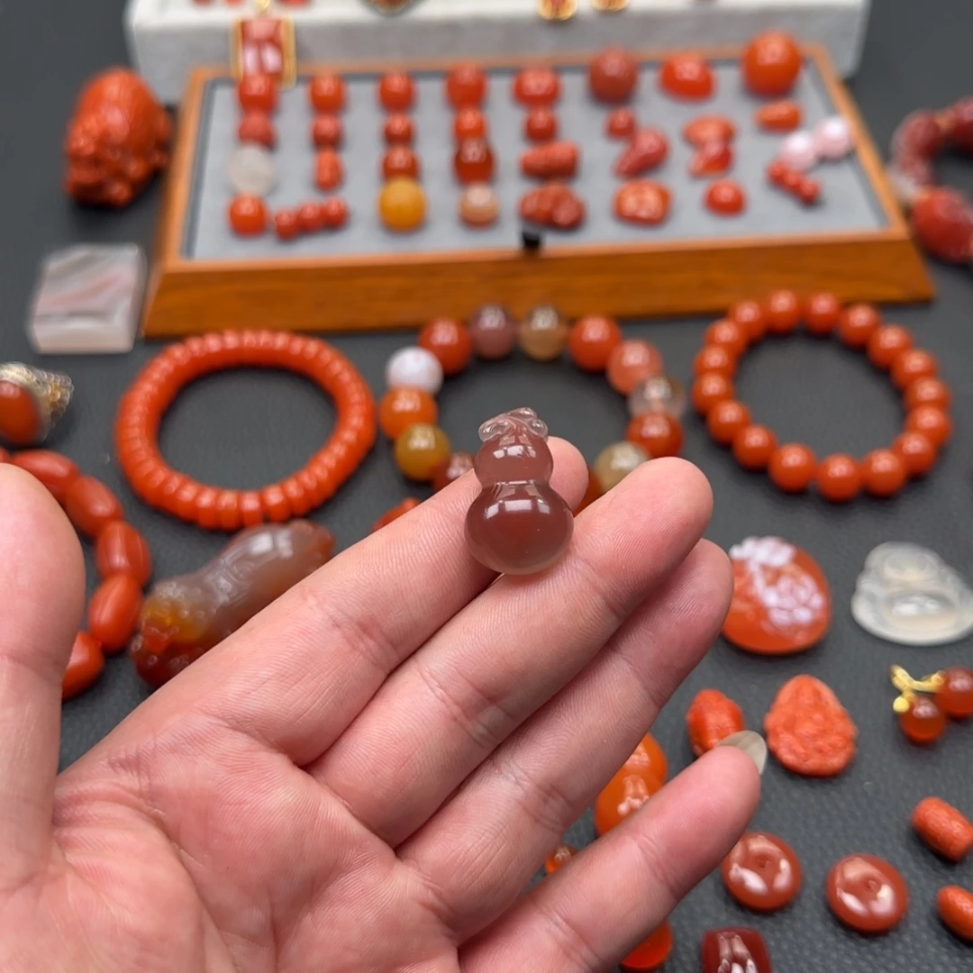 南红玛瑙未镶嵌吊坠