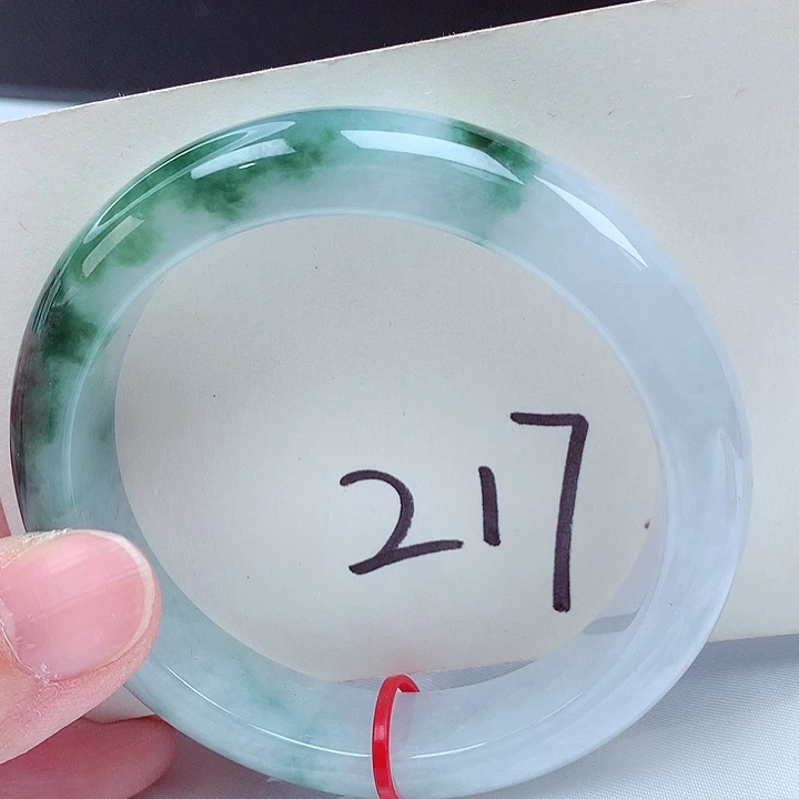 翡翠未镶嵌手镯翡翠