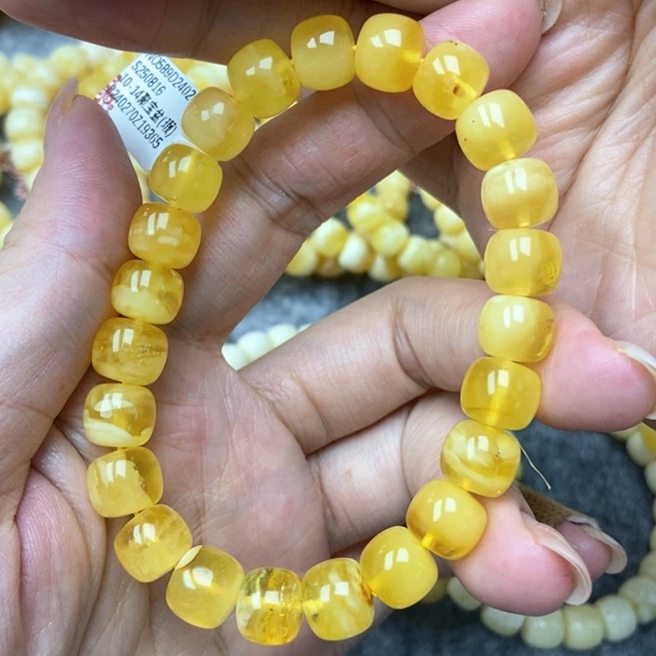 琥珀未镶嵌珠宝奇石8