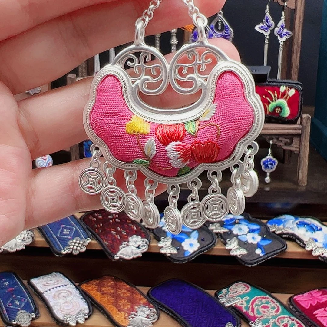 织绣手工刺绣工艺品