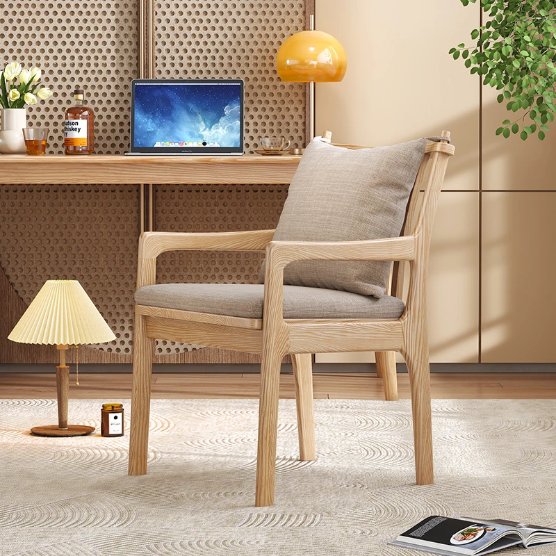 实木餐椅家用餐厅北欧白蜡木电脑椅书房椅西雅图巴顿带扶手靠背椅