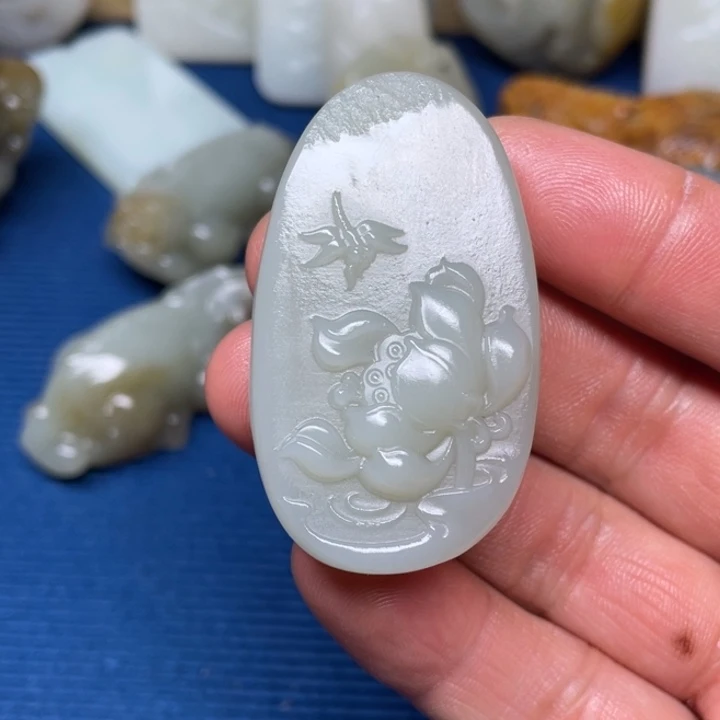 颈饰未镶嵌和田玉