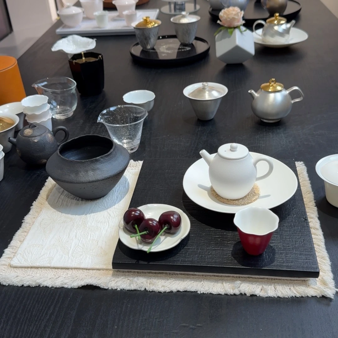 建水壶承龙蛋壶送粉引碟子红色杯子