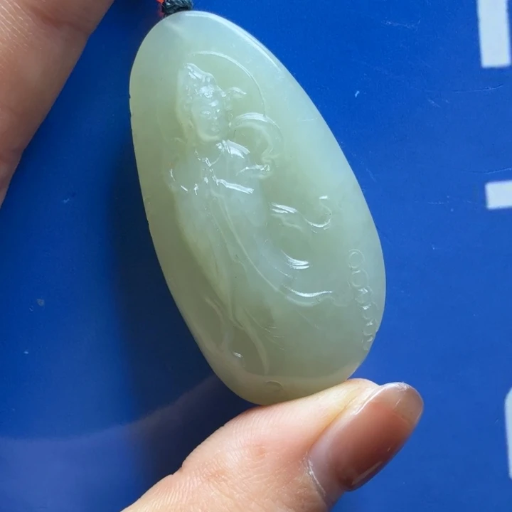 沧***云和田玉未镶嵌挂件