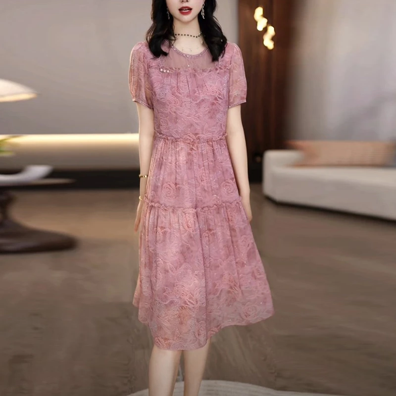 轻羽丝洋气质女装2025夏季新款时尚粉色蕾丝气质减龄宽松连衣裙子