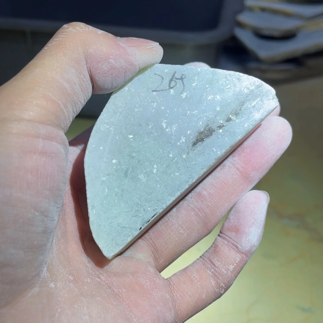 翡翠未镶嵌挂件缅甸天然翡翠片料