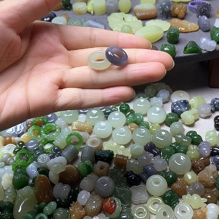 未镶嵌和田玉挂件跑环150一个多样性发其一