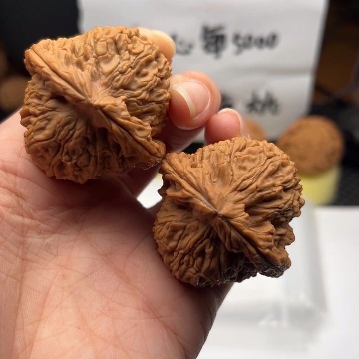 吊坠文玩核桃南疆43