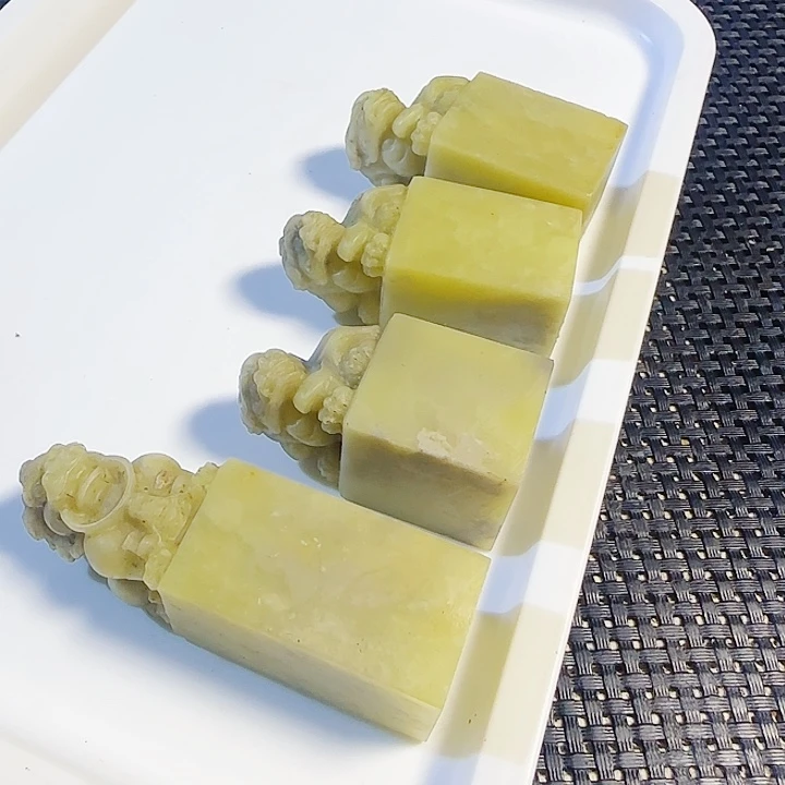 青田石印石封门青2.5的3个，2.0的1个，共4枚