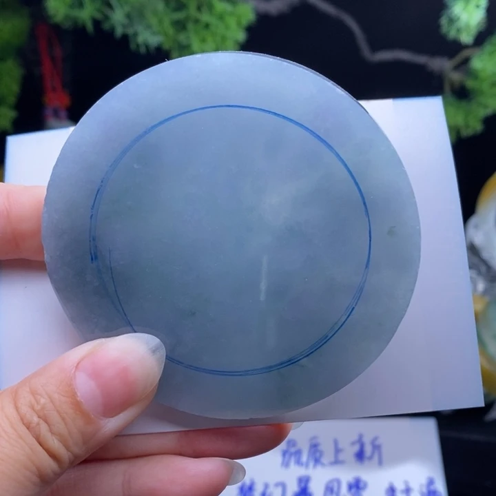 定制翡翠未镶嵌翡翠手镯