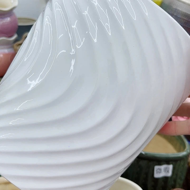 多肉绿植陶瓷花盆9.9包邮，有孔