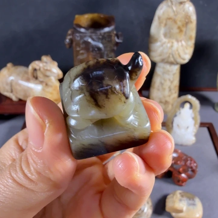 湘***哥和田玉未镶嵌挂件