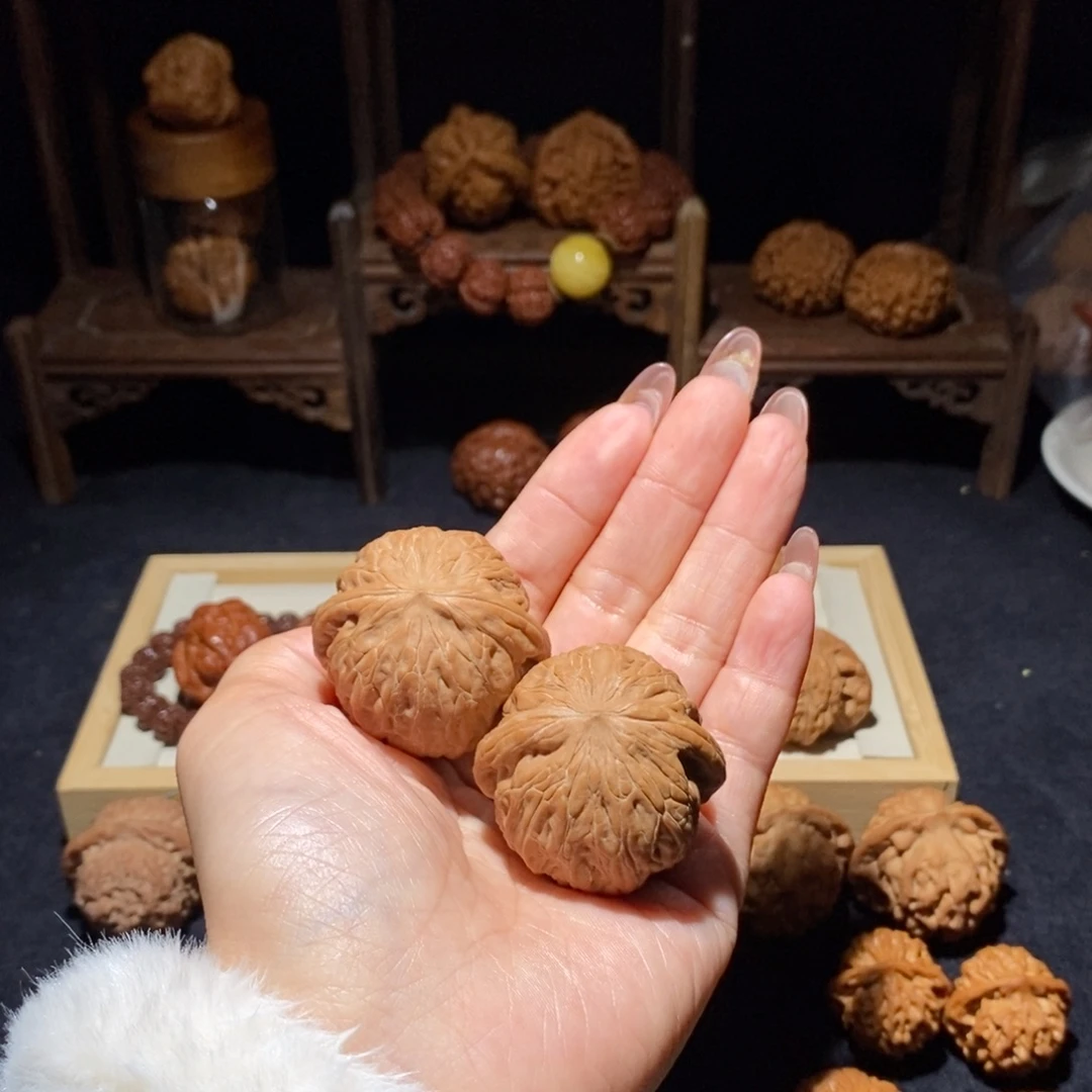 A***R文玩核桃吊坠铁锤妹妹41