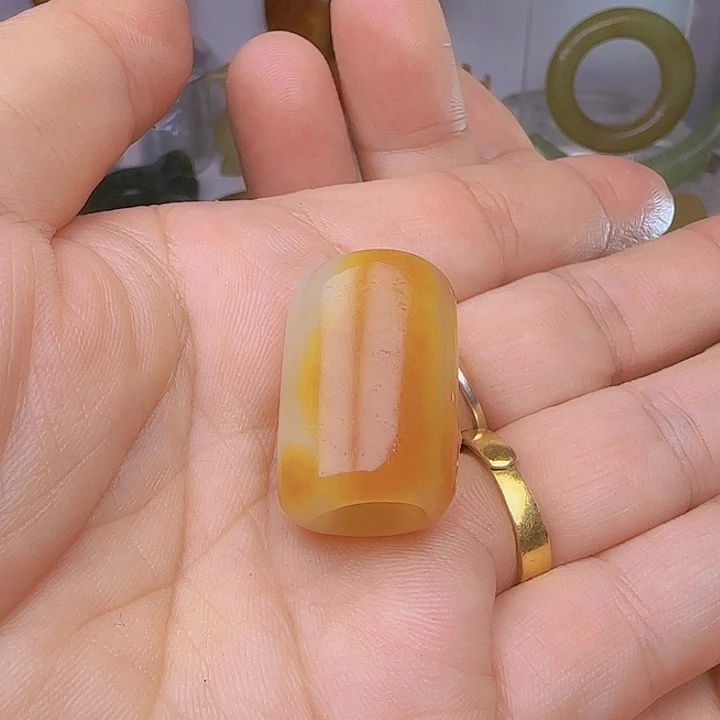 和田玉未镶嵌颈饰阿*坦