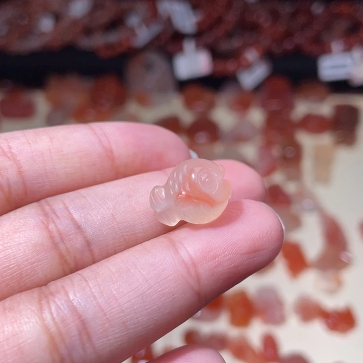 南红玛瑙其他未镶嵌嘟嘟鱼通孔2059