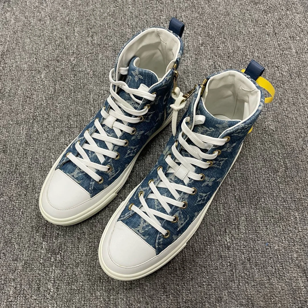 95新 LouisVuitton/路易威登 Stellar 满印高帮时尚板鞋37码/7974