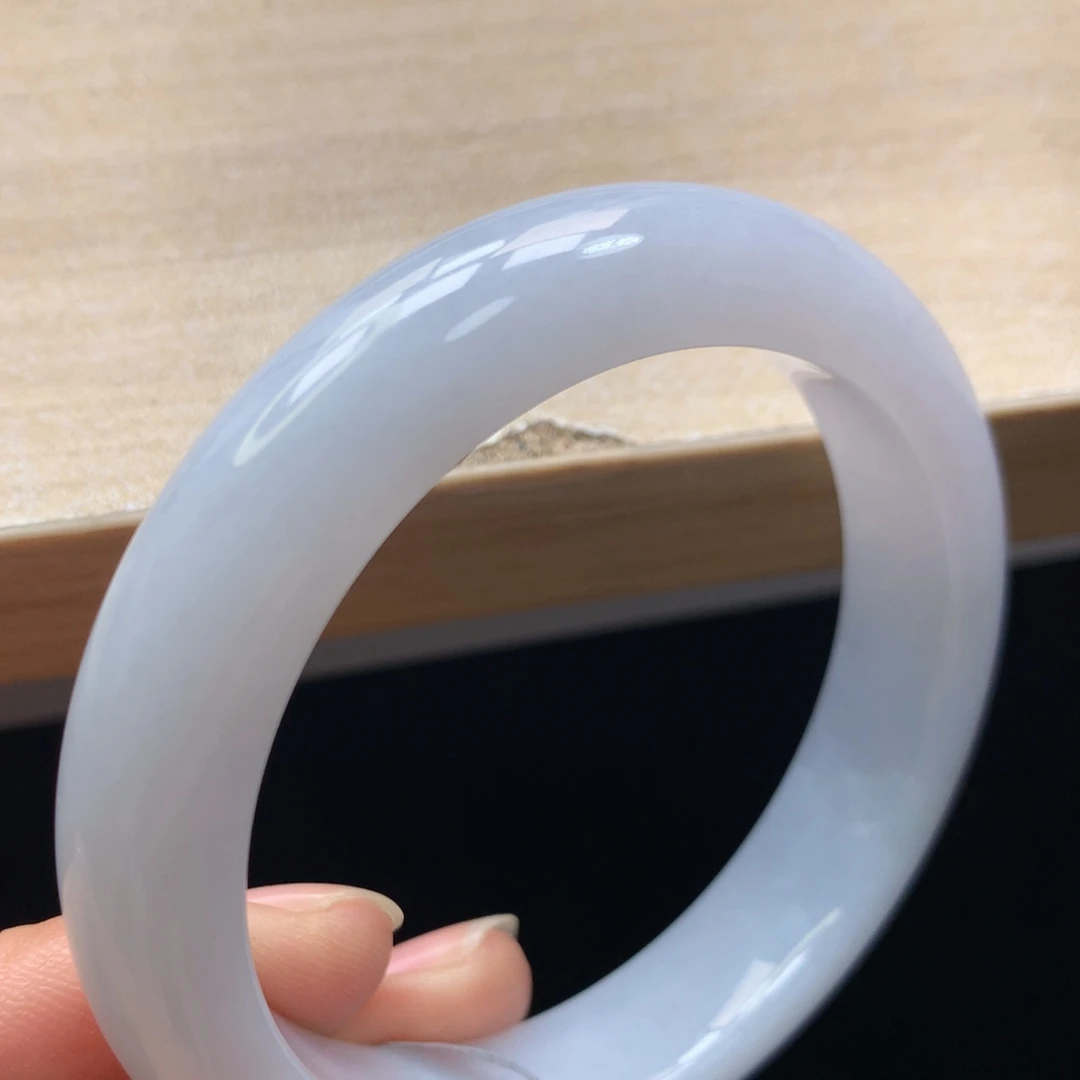 未镶嵌手镯翡翠手镯