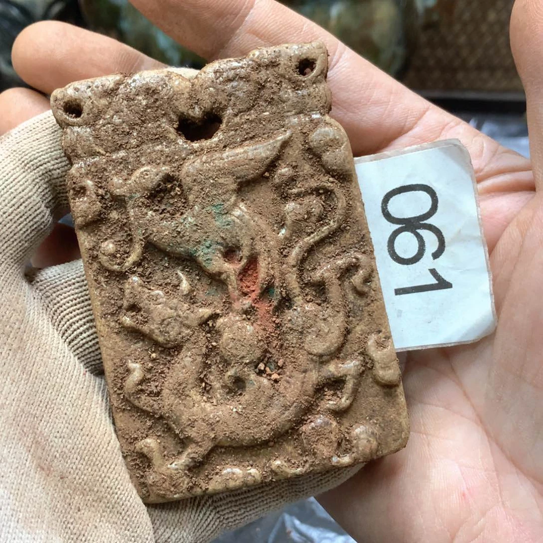 未镶嵌和田玉挂件