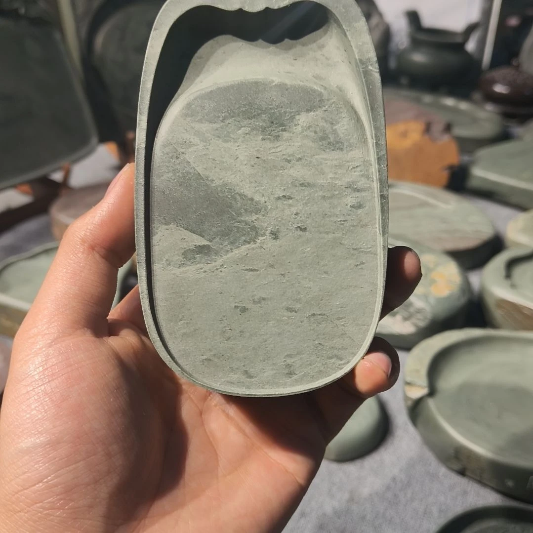 甘肃洮砚，水泉花池砚