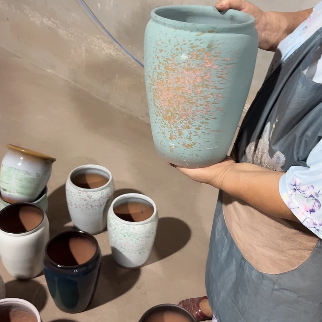 紫砂花盆口18高26一个