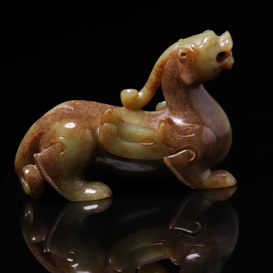 明代和田玉瑞兽摆件