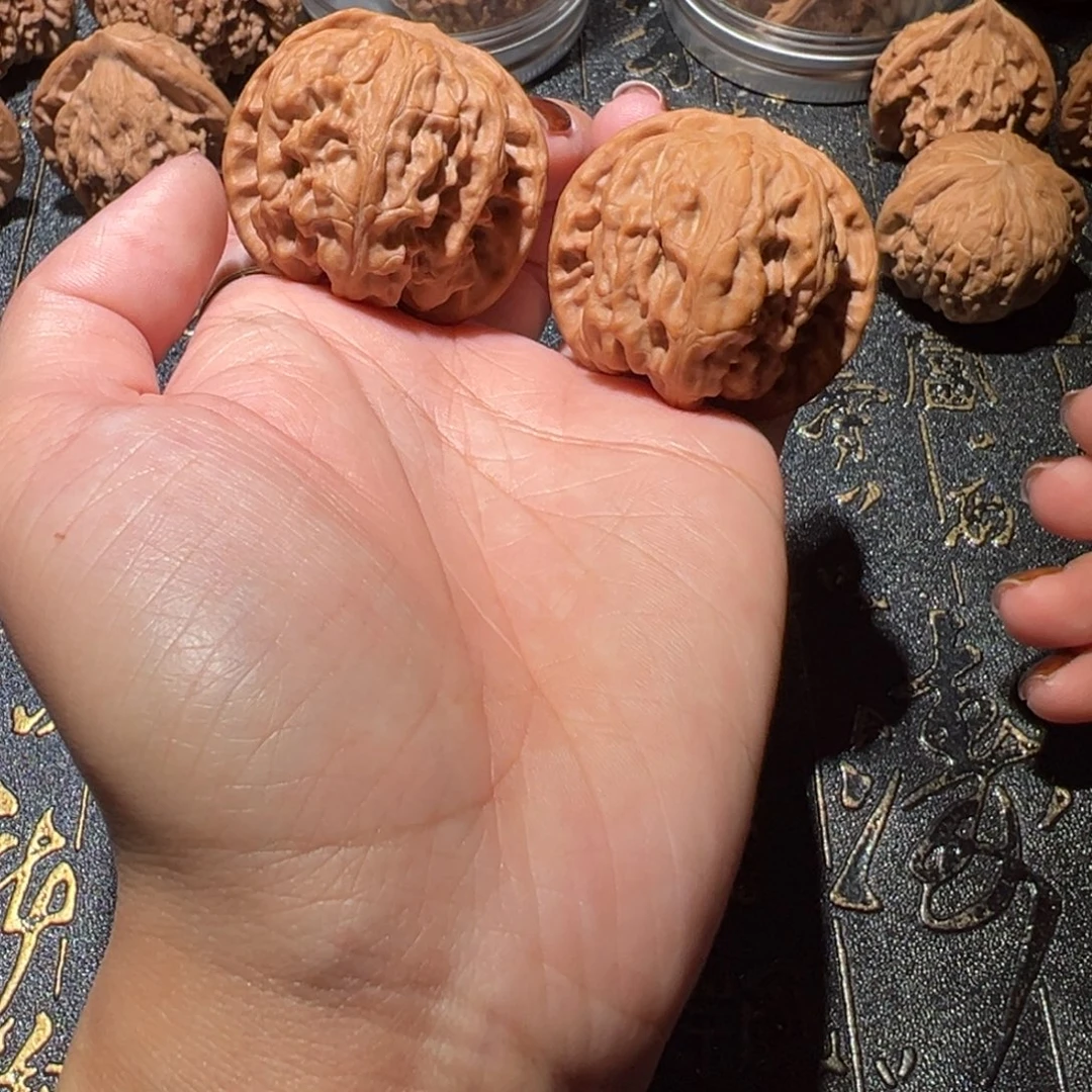 文玩核桃吊坠野狼39手把件158