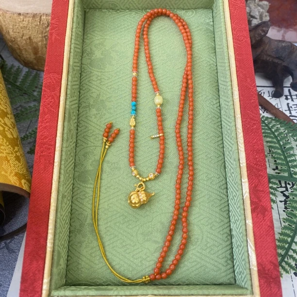 南红小米珠葫芦设计款挂链（多样性发货）