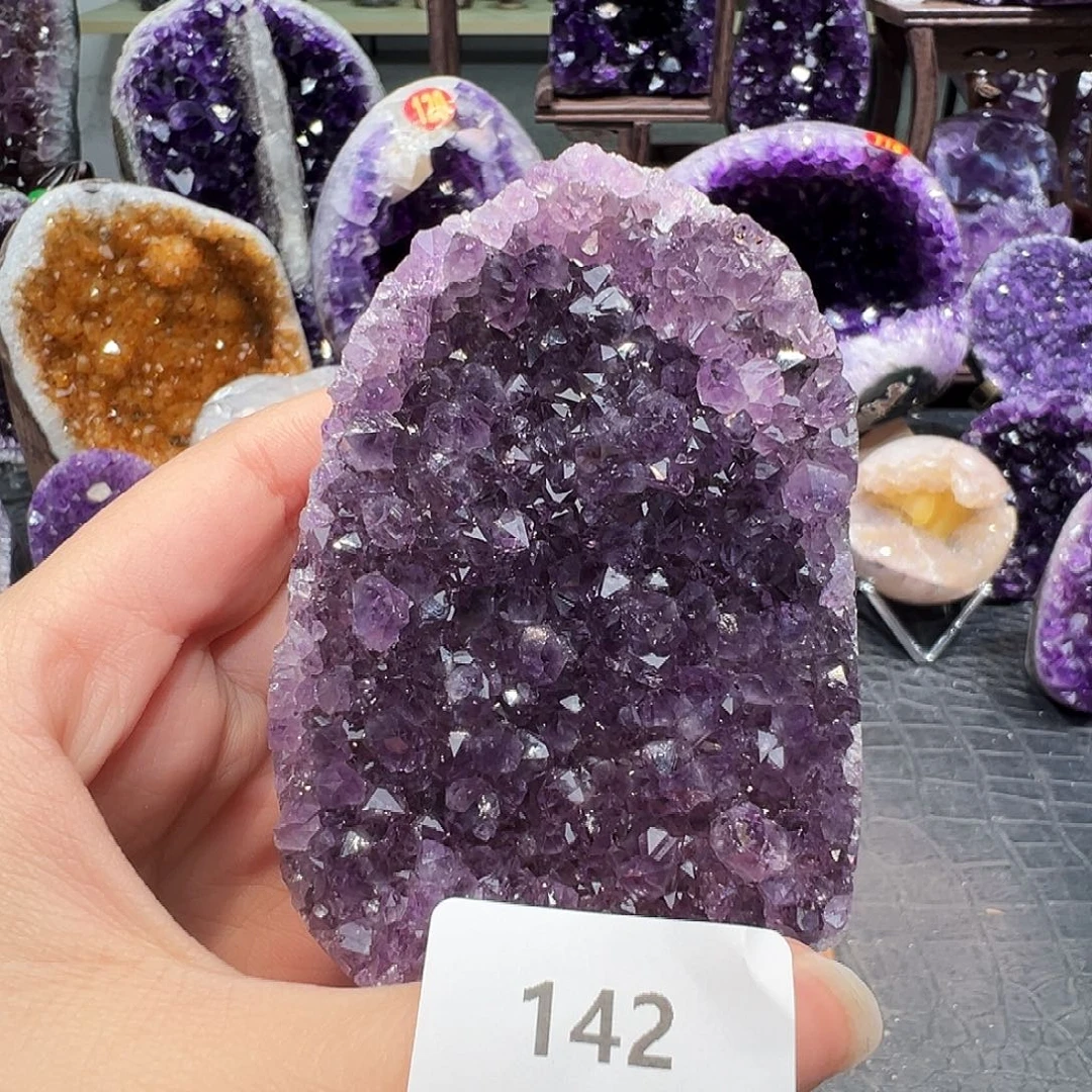 珠宝半成品未镶嵌紫晶