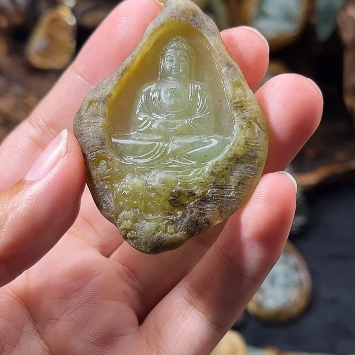 定制翡翠未镶嵌秋***意