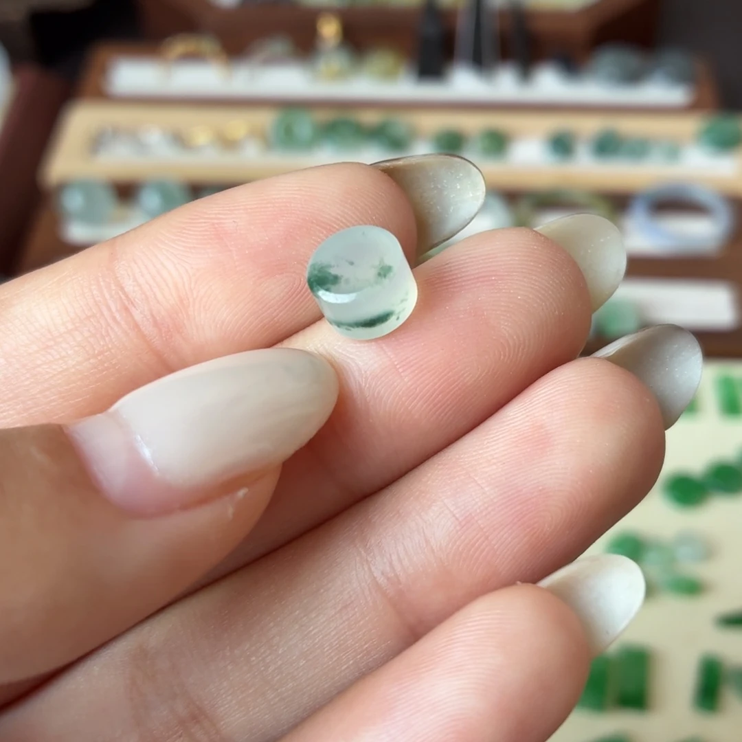 翡翠散珠冰飘花桶珠8/5.7